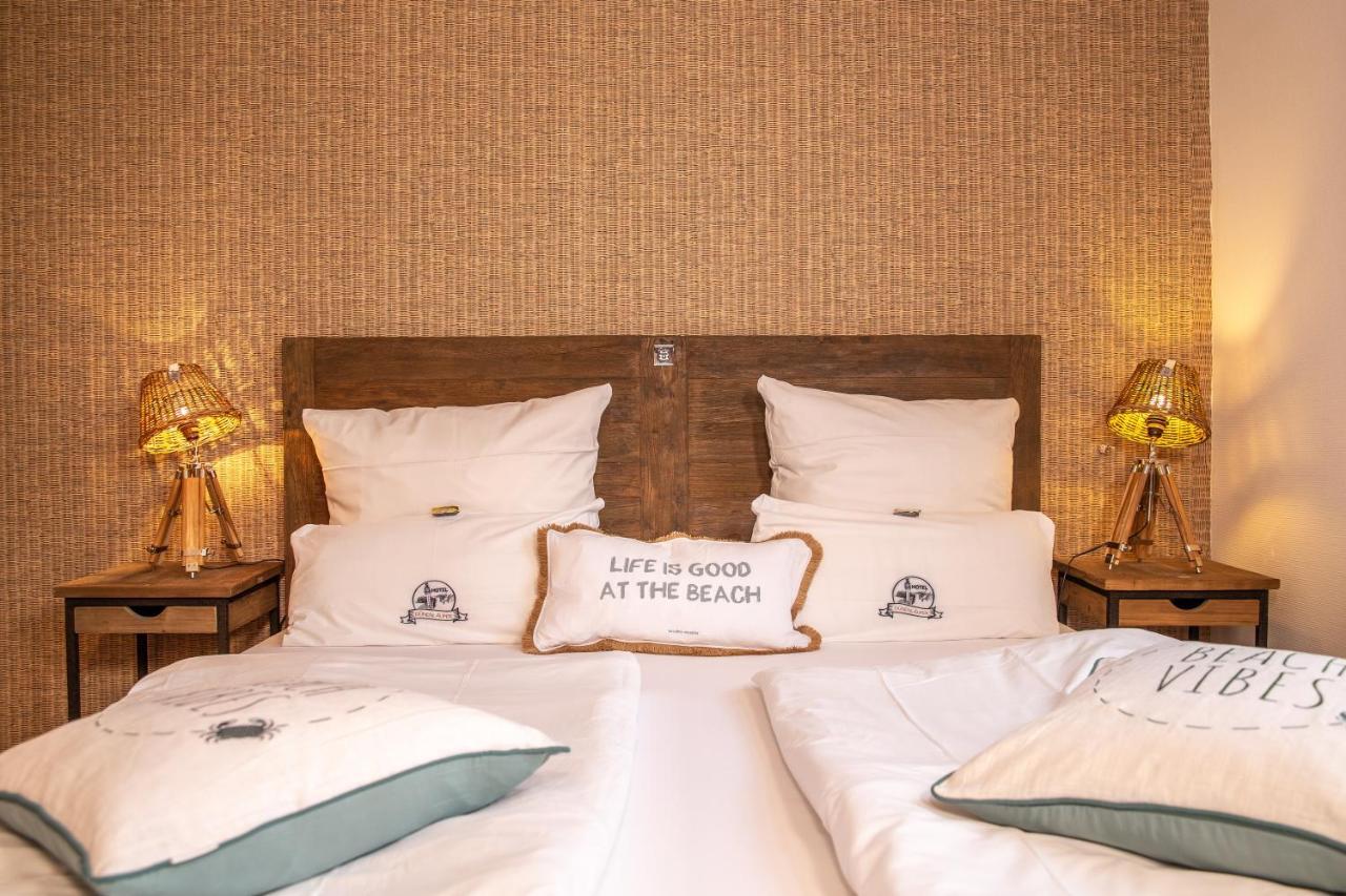 Hotel Duenenlaeufer Лангеог Екстериор снимка